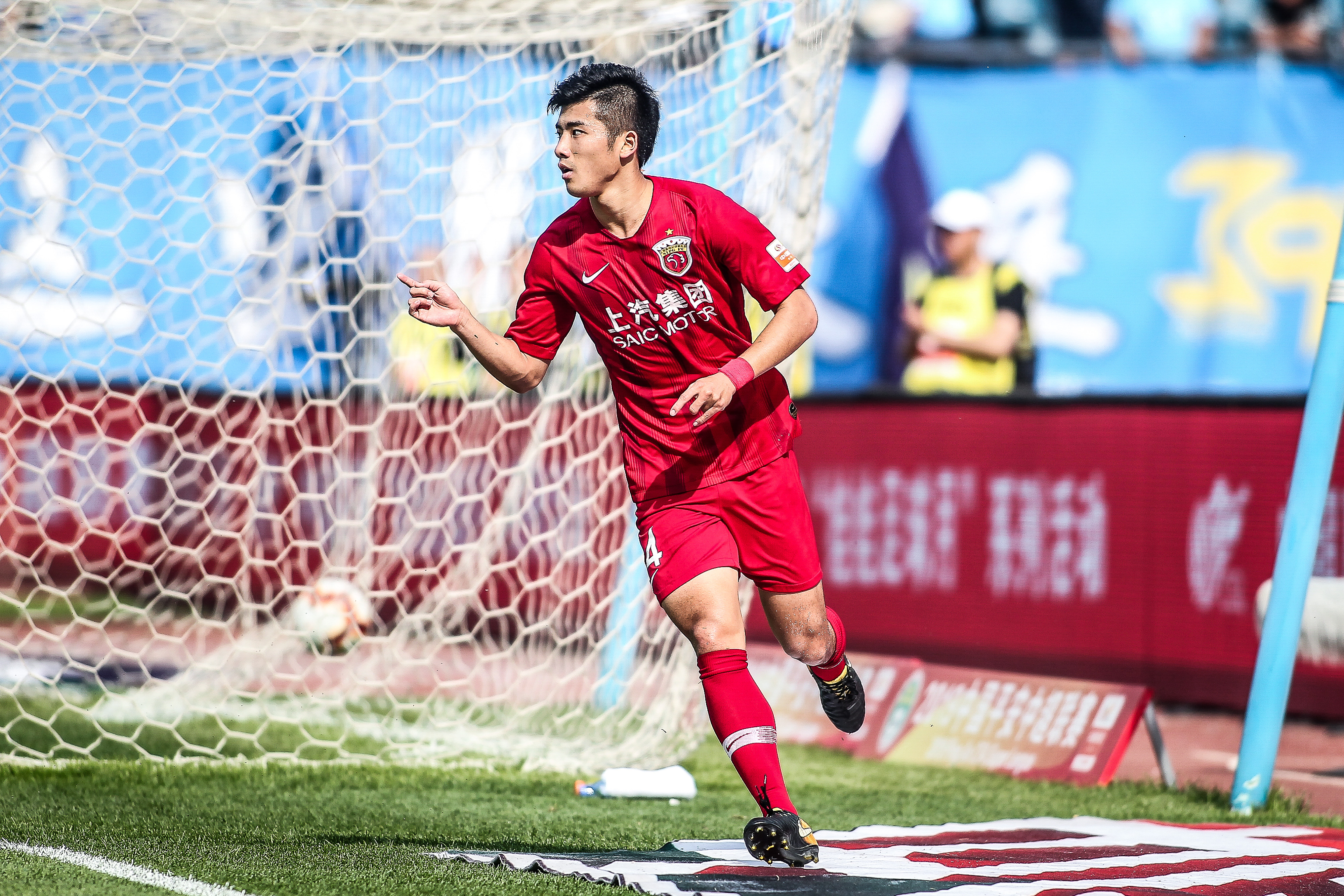 图片报：除了曼联之外，国米也接触阿德耶米经纪人门德斯（《图片报》：除曼联外，国米亦与阿德耶米经纪人门德斯接洽）