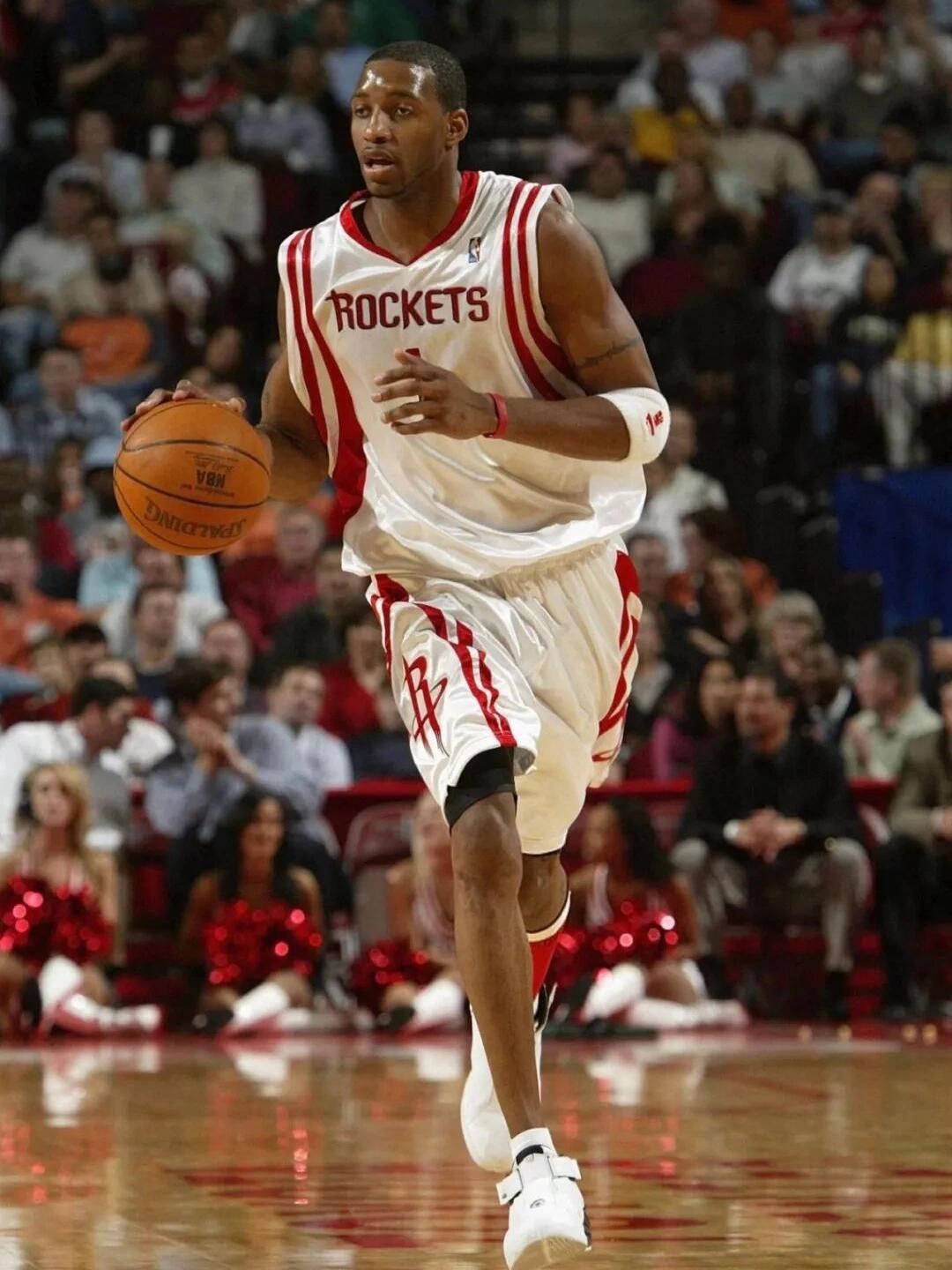 黑暗骑士上身，一哥斯达黎加球队推出与蝙蝠侠的联名球衣（蝙蝠侠加持，哥斯达黎加豪门发布联名球衣）