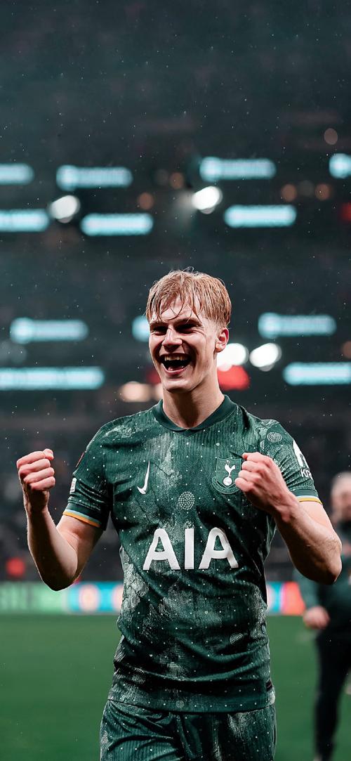 记者：多纳鲁马经纪人下周中会见巴黎高层，了解续约可能性（记者称多纳鲁马经纪人下周中将与巴黎高层会谈，探讨续约前景）