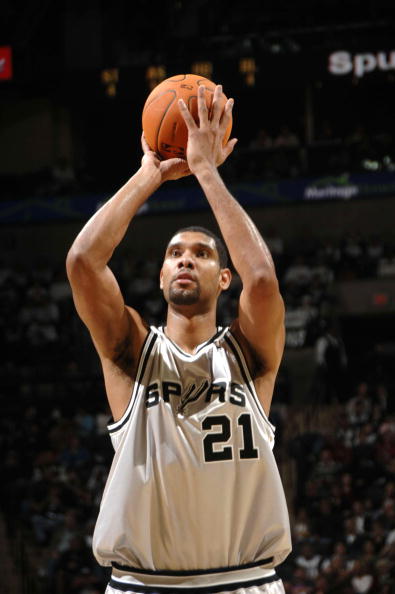 CW：阿森纳求购楚阿梅尼传闻不实，皇马很器重他（CW辟谣：阿森纳追楚阿梅尼系谣言，皇马对他高度器重）